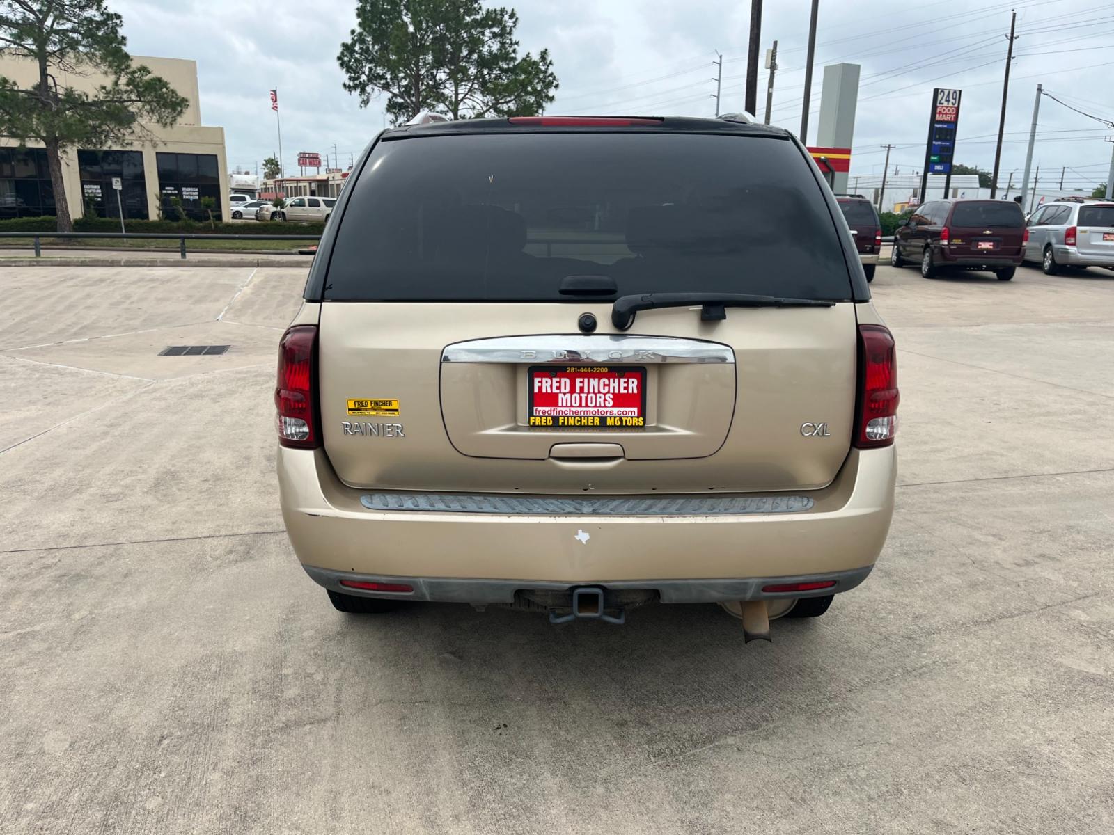 2007 GOLD /TAN Buick Rainier CXL (5GADS13S172) with an 4.2L L6 DOHC 24V engine, 4-Speed Automatic transmission, located at 14700 Tomball Parkway 249, Houston, TX, 77086, (281) 444-2200, 29.928619, -95.504074 - Photo #5